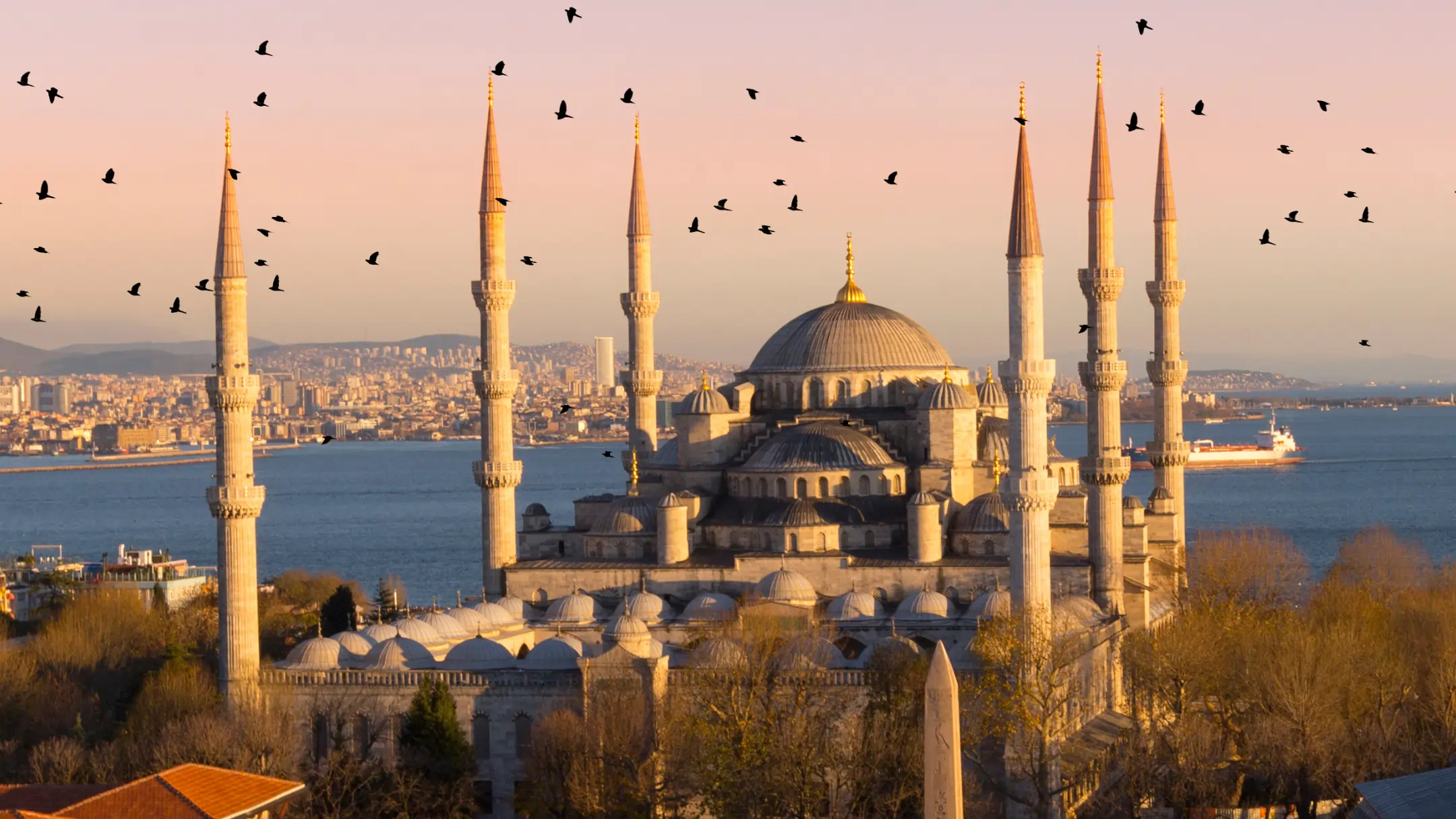 Istanbul's Best Sunset Spots: Where to Capture the Golden Hour