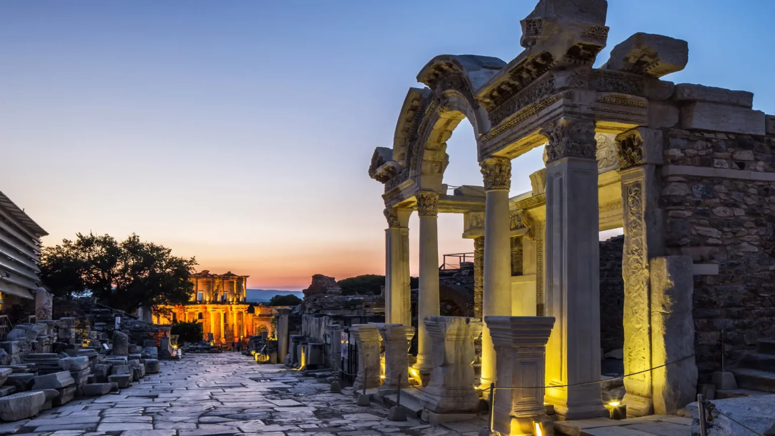 A Glimpse into Ancient Greece and Rome A Glimpse into Ancient Greece and Rome